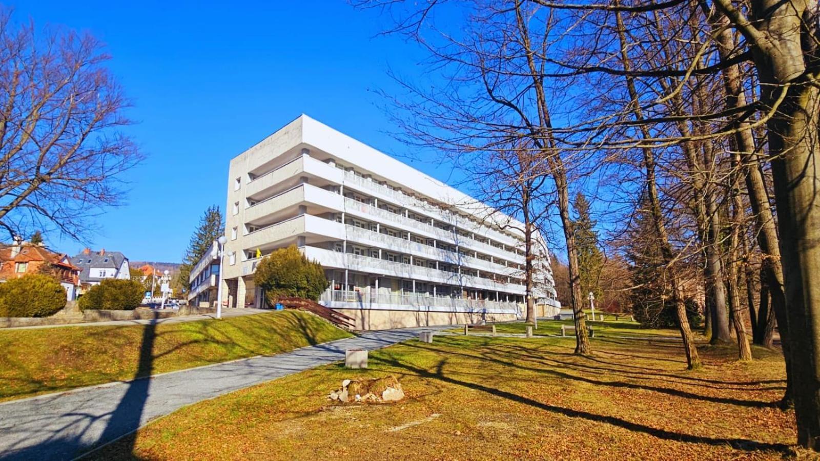 Aparthotel Jubilat Lądek-Zdrój Exteriér fotografie